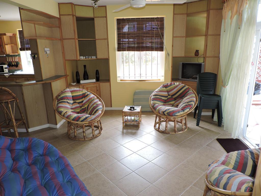 Villa Hibiscus Blue Bay Exterior photo