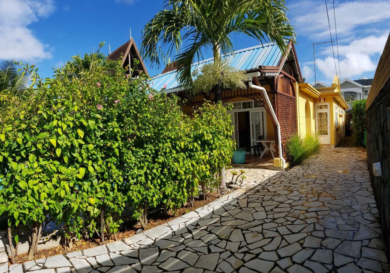 Villa Hibiscus Blue Bay Exterior photo