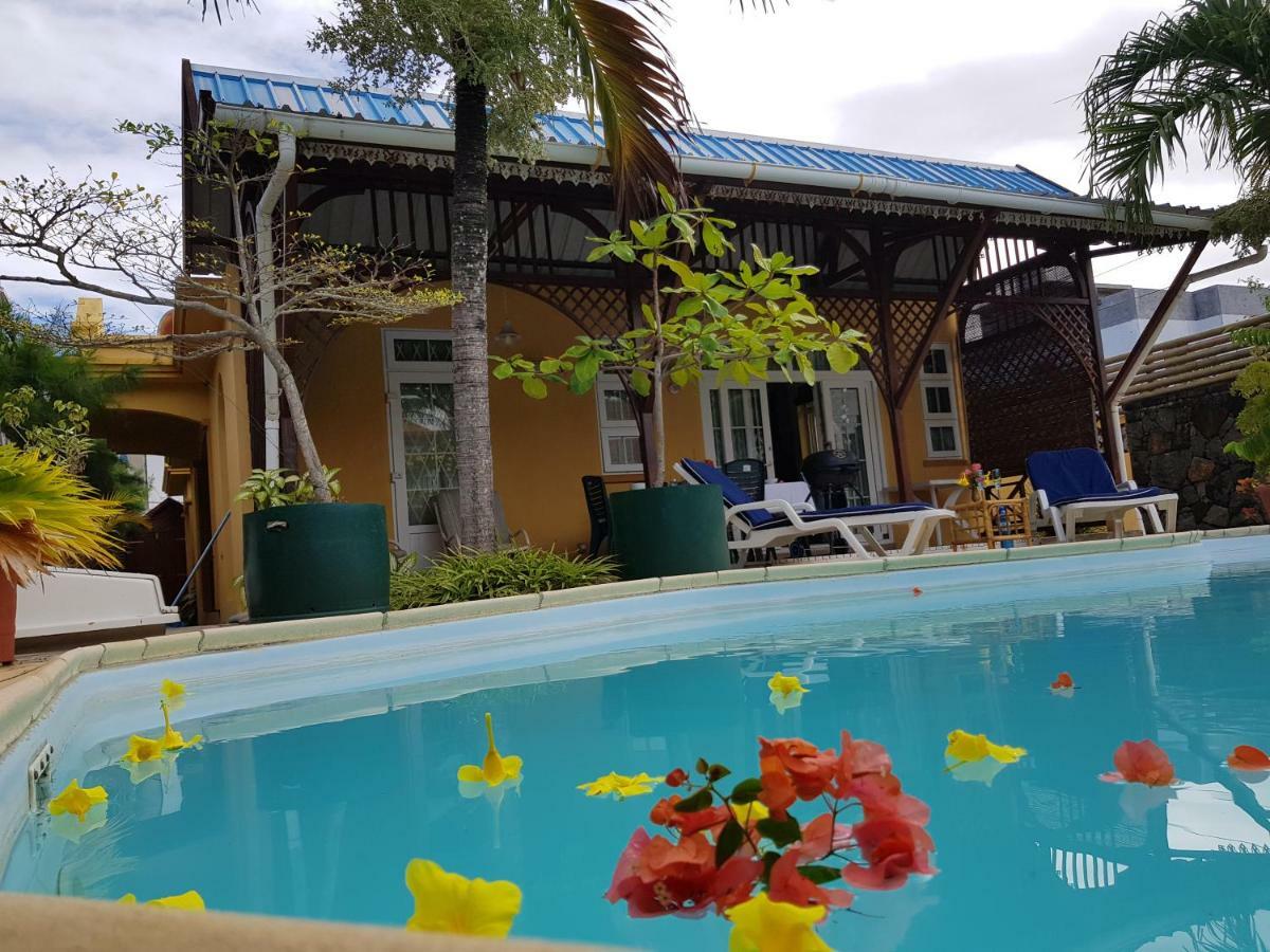 Villa Hibiscus Blue Bay Exterior photo