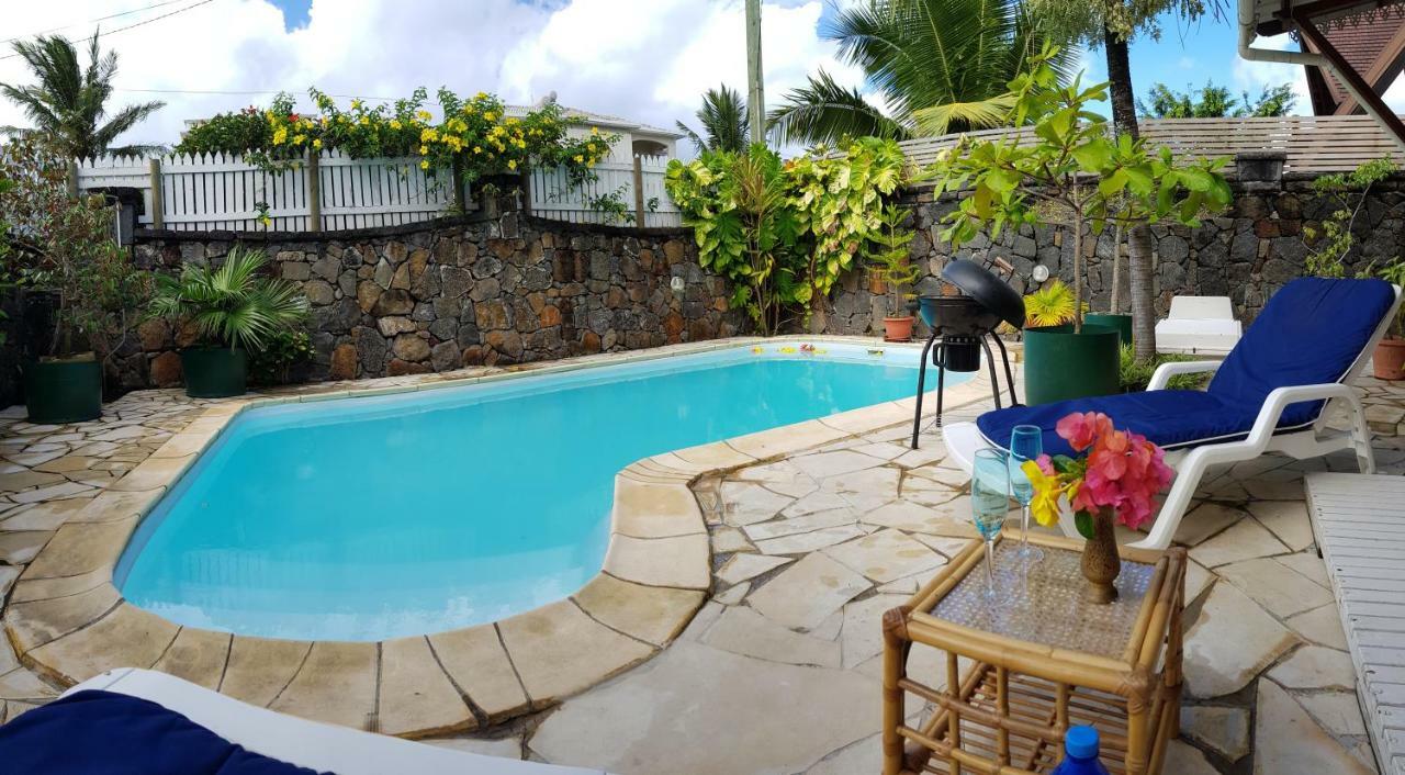 Villa Hibiscus Blue Bay Exterior photo
